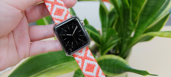 腕時計のベルトを購入すると、途上国の誰かに時間を贈ることができる。ロマンチックな”TOMS for Apple Watch Bands”プロジェクト